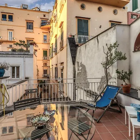 Residenza San Teodoro Chiaia Dimora Storica Appartamento