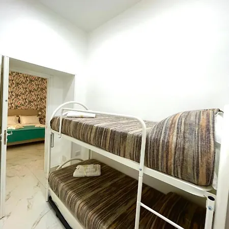 Virgy House Bed & Breakfast Napoli