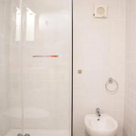 Apartament Tom *