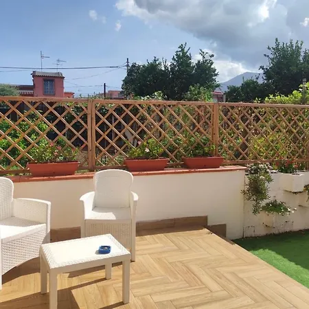 Serendipity Free Parking 2 Min Dalla Stazione Naples