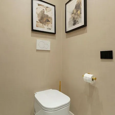 Luxury And Exclusive Bovio Square House Appartamento
