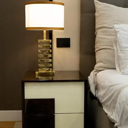 Luxury And Exclusive Bovio Square House