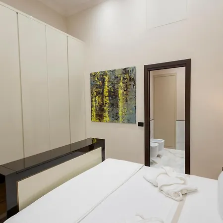 Luxury And Exclusive Bovio Square House * Napoli