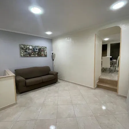 Nanet House *