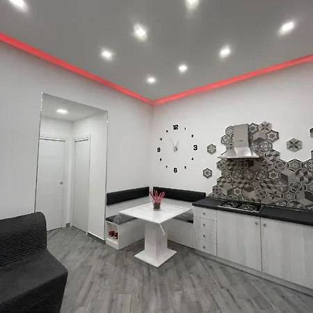 Isabel Apartment