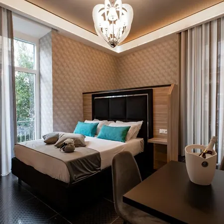 Sole Luxury Bed & Breakfast Naples