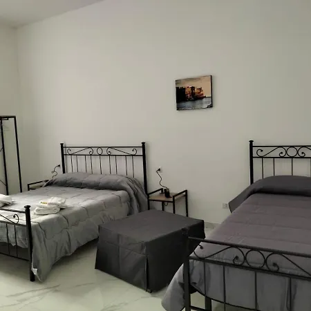 Bed & Breakfast Lumacors House *