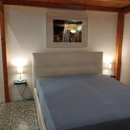 Apartament Casa Merisi Al Centro Storico Di *