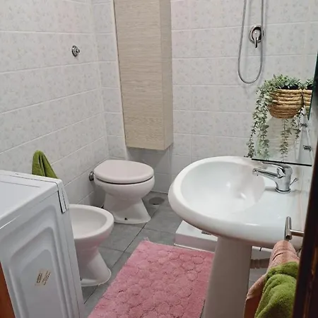 Garden Apartment *