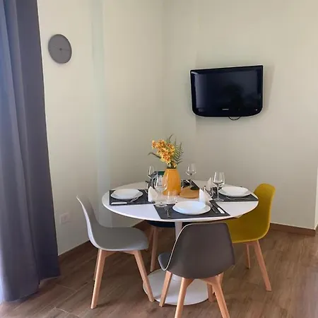 Foria House Apartment *