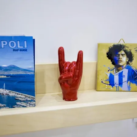 Apartment Casa Pelusa: Near Maradona Murales Naples