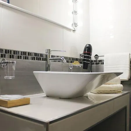 Easy Duomo Apartment *