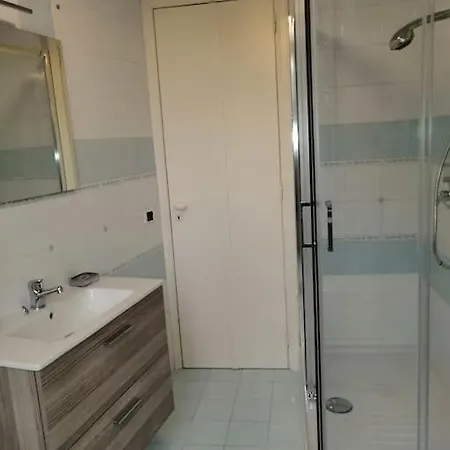 Inside Naples-dint'e'viche' Apartment Naples