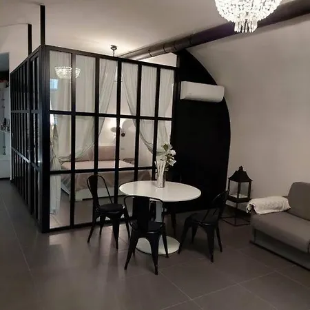 Apartment House Vetriera