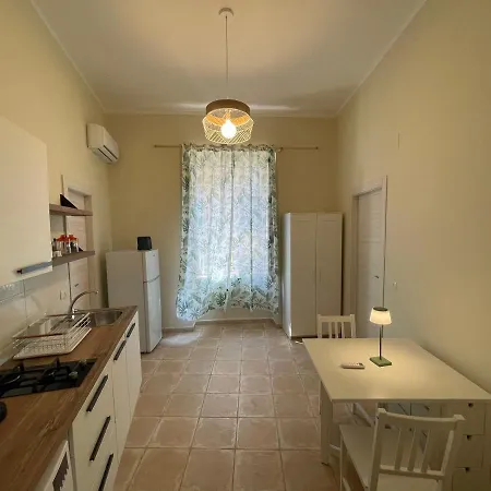 Apartment Casa Cecerenella Naples