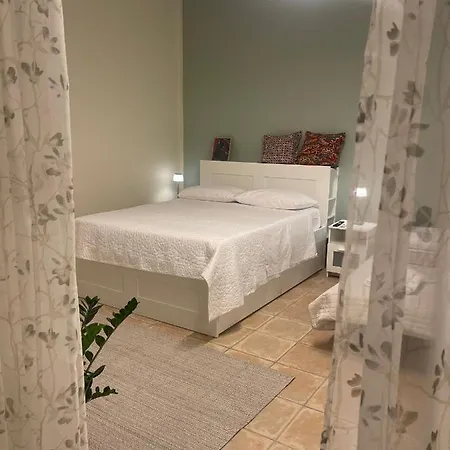 Apartment Casa Cecerenella Naples