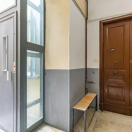 Apartment Orsola Comfort House By Napoliapartments *
