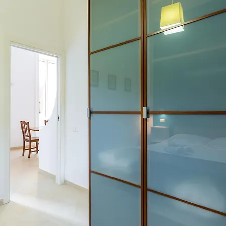 Apartment Orsola Comfort House By Napoliapartments *