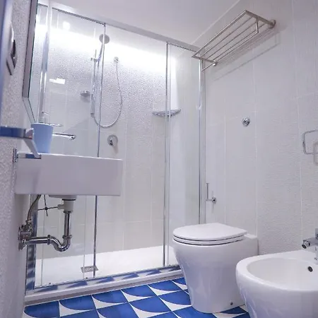 Ersilia Chiaia Apartment Naples