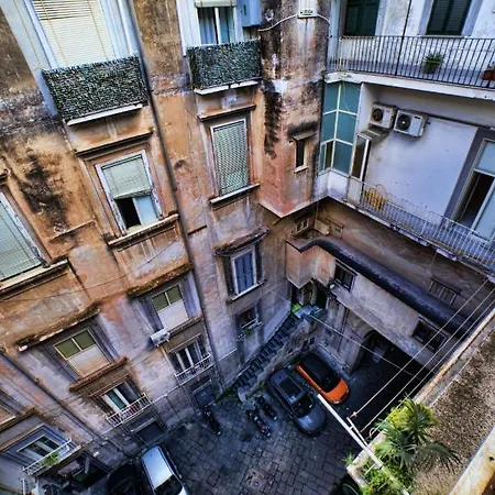 Sciuscia Beb Spaccanapoli Bed & Breakfast