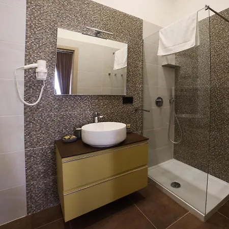Sciuscia Beb Spaccanapoli Bed & Breakfast