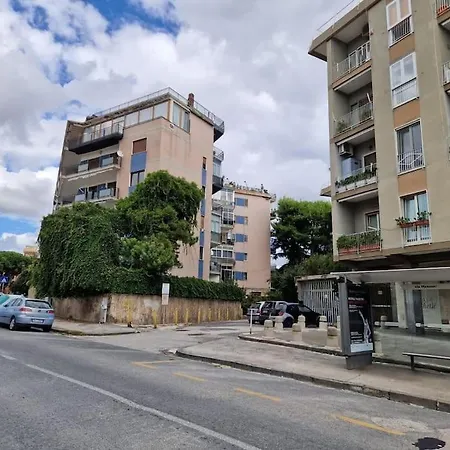 La Casa Di Elenu A Posillipo Napoli