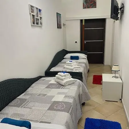 Casa Francy E Carmen Apartment *