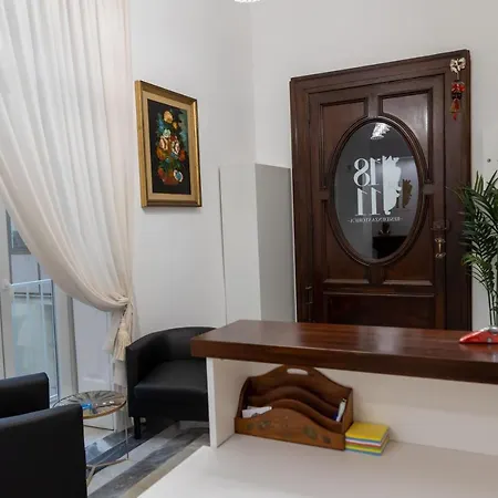1811 Residenza Storica * Naples