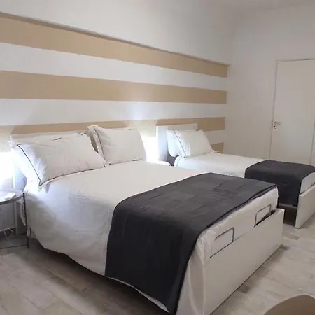 Fifth Floor Bed & Breakfast Naples