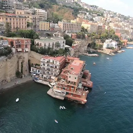 Grotta Romana *