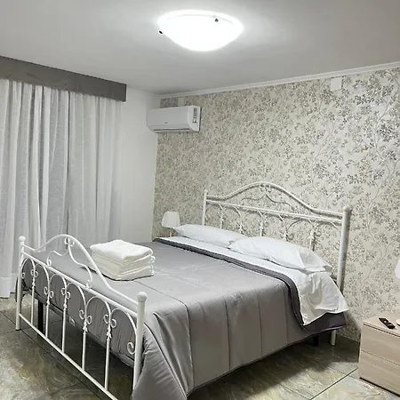 Niko House Naples