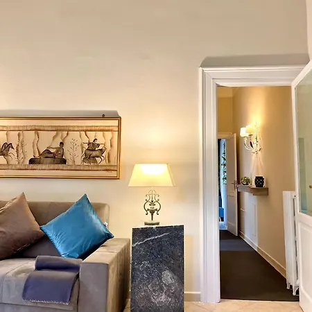 Charming Vomero Apartment