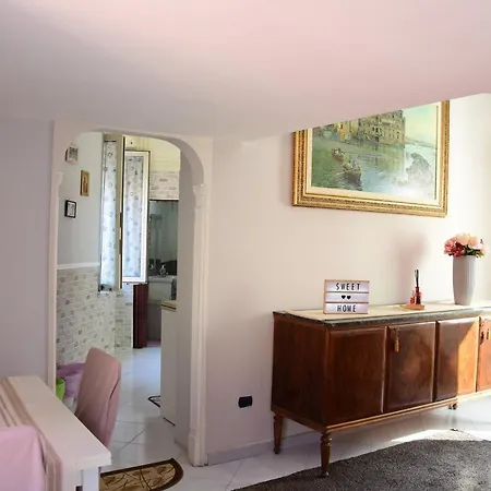 Scugnizzella Holiday House Apartment *