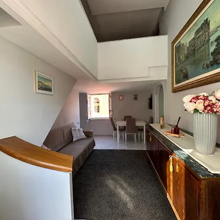Scugnizzella Holiday House Apartment Naples