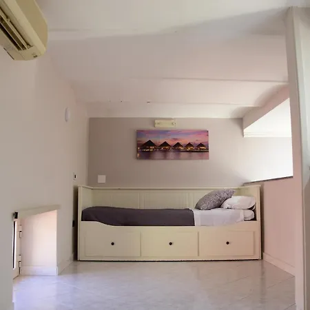 Apartment Scugnizzella Holiday House *