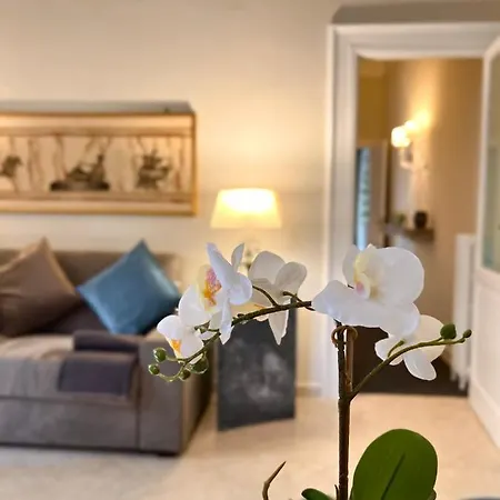 Charming Vomero Apartment *