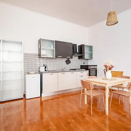 Casa Blin Dimora A Chiaia Apartamento Nápoles