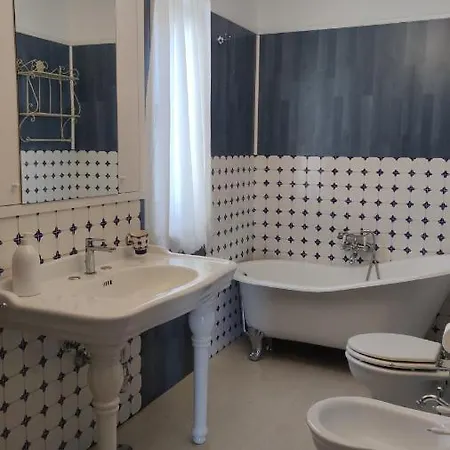 Maison Capodimonte Naples