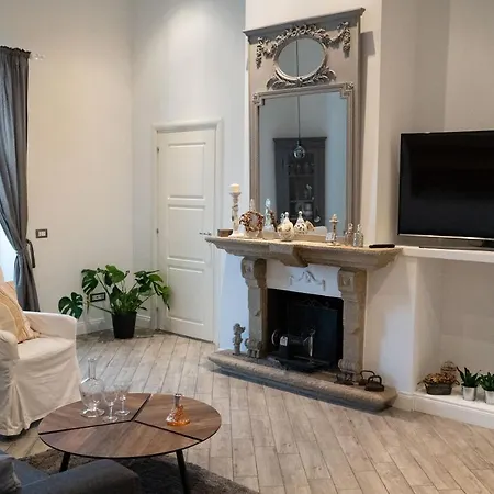 Roy - Apartment