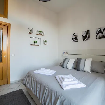 Apartment Bnb Al Centro E Meglio, Naples