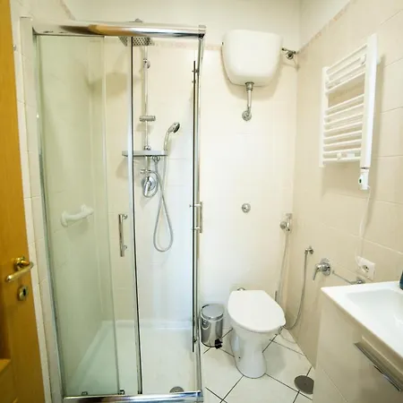 Bnb Al Centro E Meglio, Apartment *