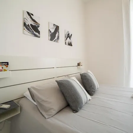 Bnb Al Centro E Meglio, Apartment