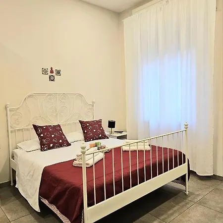 Casa vacanze Garibaldi Saint-michel House 6 *