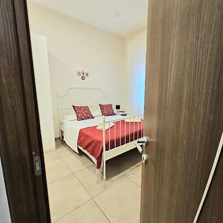 Garibaldi Saint-michel House 6 * Napoli