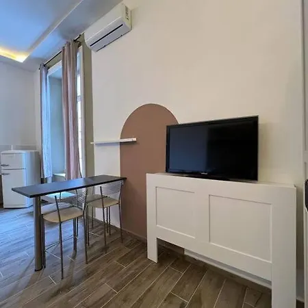 Apartment Centralissimo E Silenzioso Naples