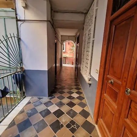 Apartman Pastel Blue House X 5 People In Corso Above Metro Montesanto