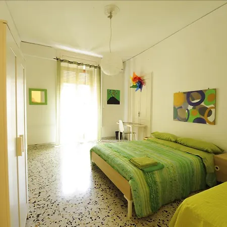 Rossonapoletano Bed & Breakfast Naples