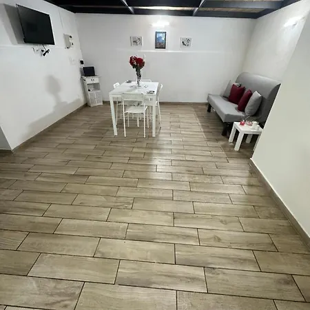 Aurora House Naples