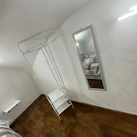 Aurora House Apartment