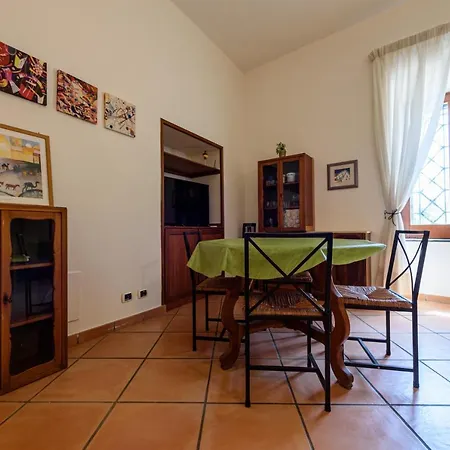 Riva Fiorita Apartment